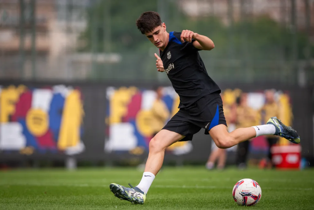 Pau Victor à l'entrainement du Barca