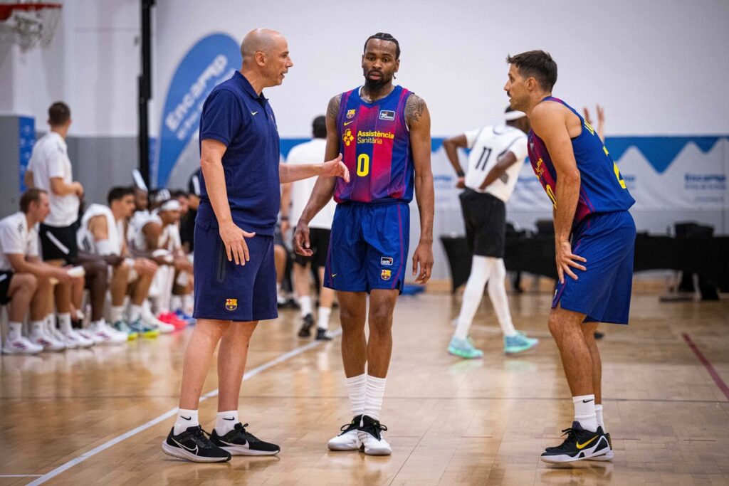 laprovittola et punter au basket
